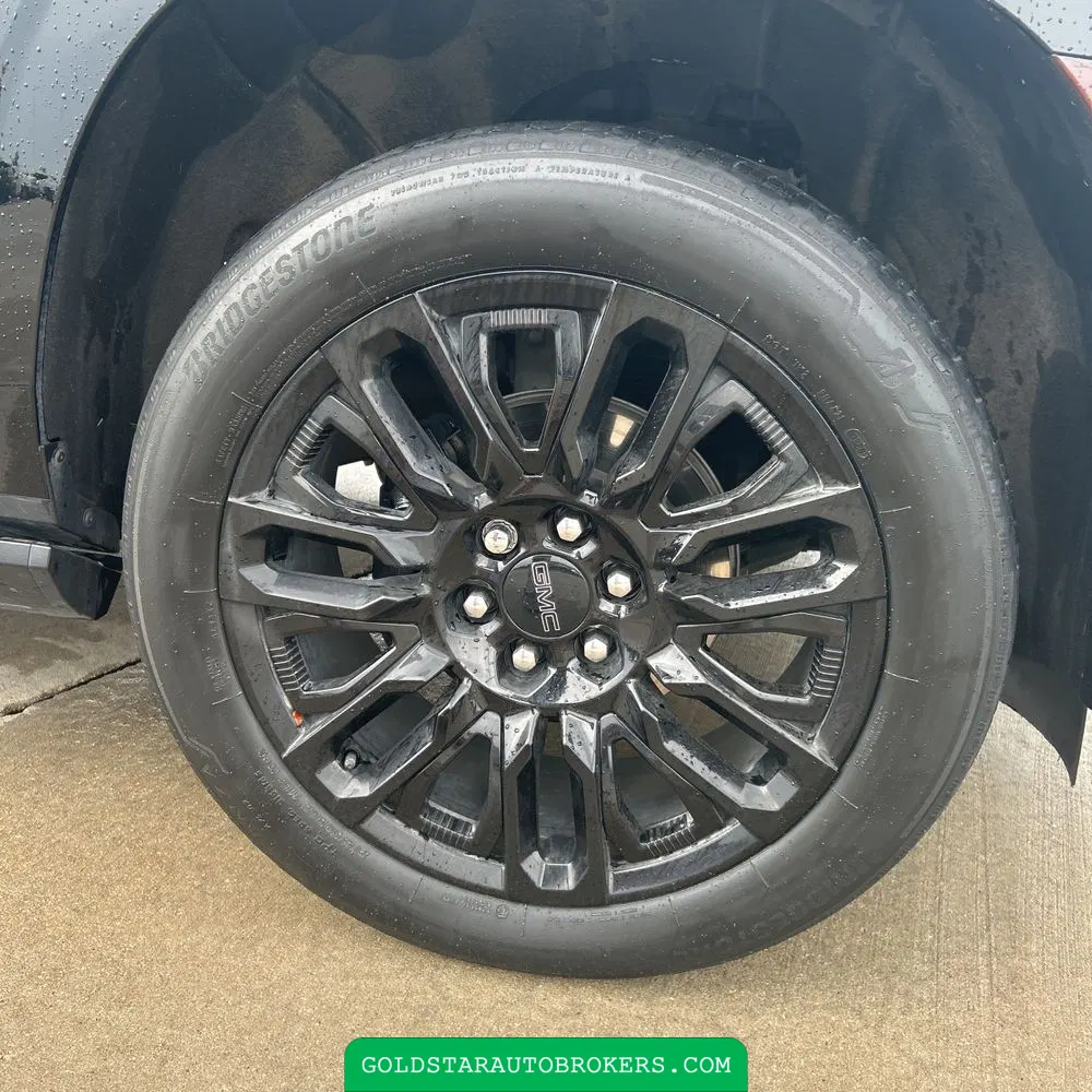 2023 GMC Yukon Denali Ultimate
