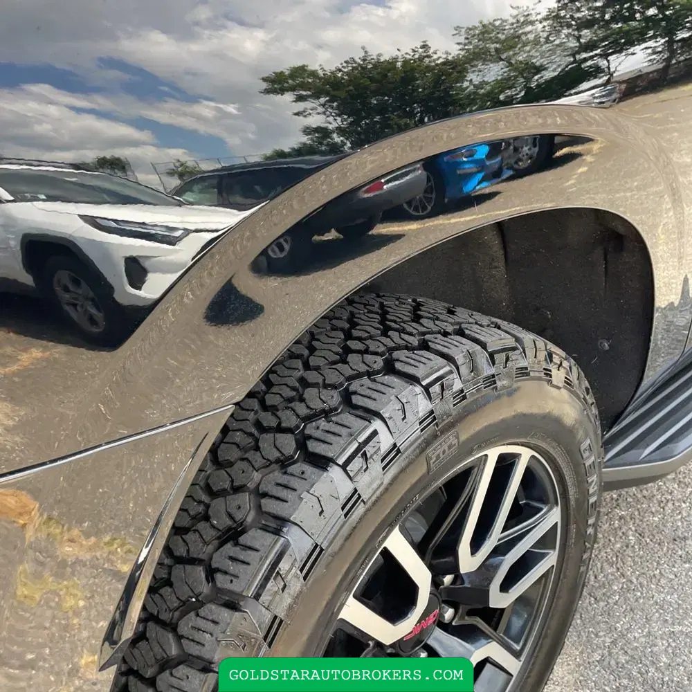 2022 GMC Yukon XL AT4