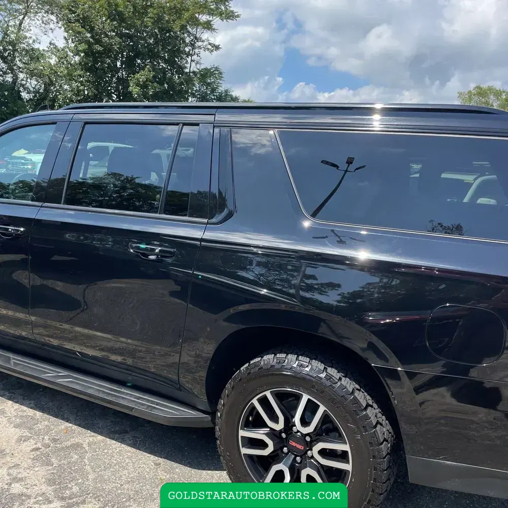 2022 GMC Yukon XL AT4