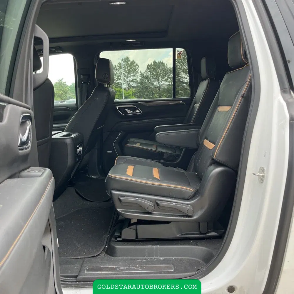 2022 GMC Yukon XL AT4