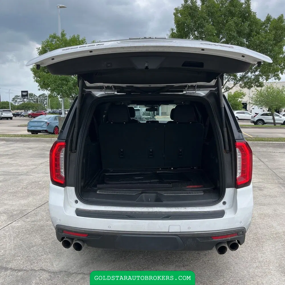 2022 GMC Yukon XL AT4