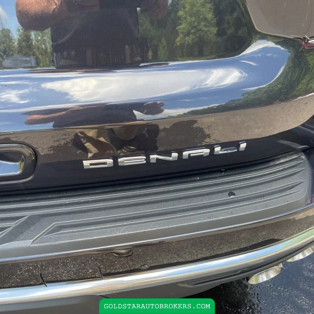 2023 GMC Yukon XL Denali