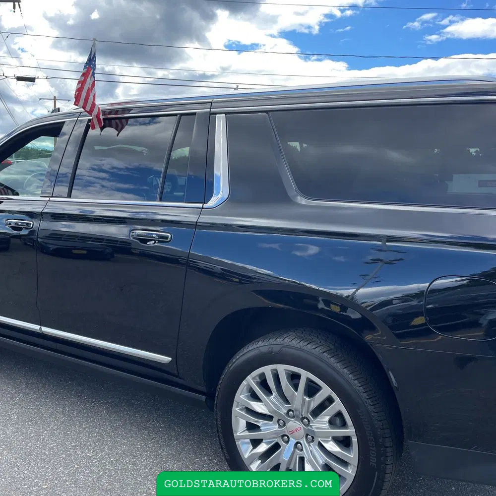 2023 GMC Yukon XL Denali
