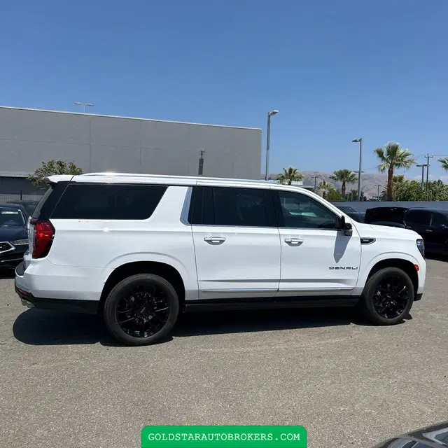2023 GMC Yukon XL Denali