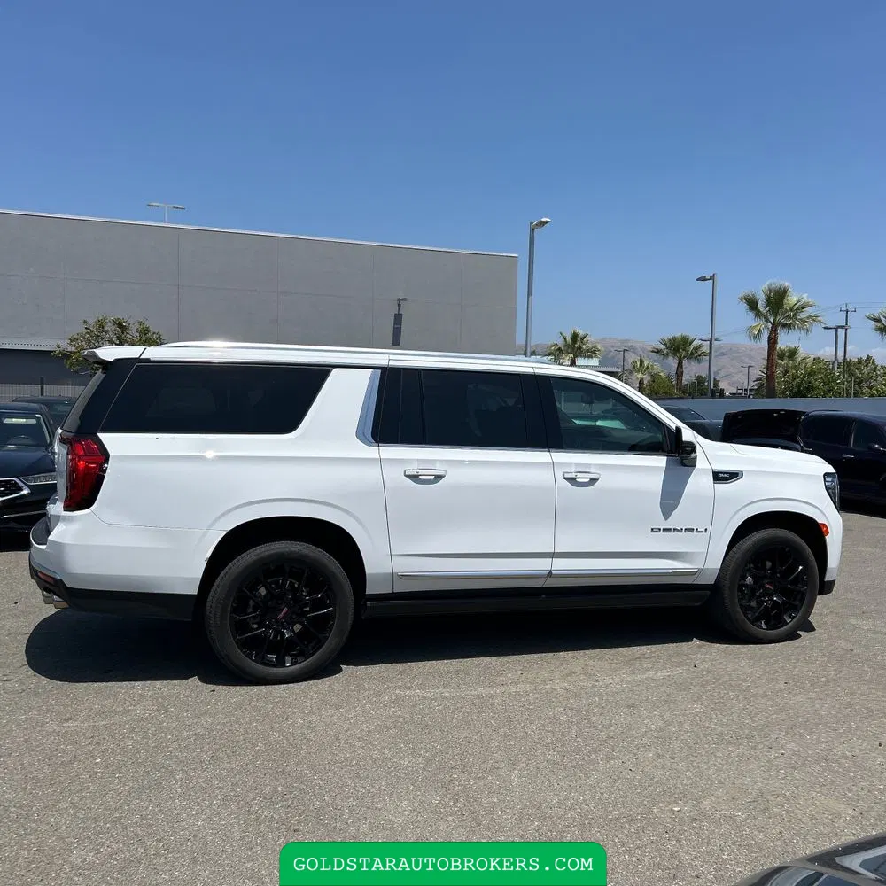 2023 GMC Yukon XL Denali