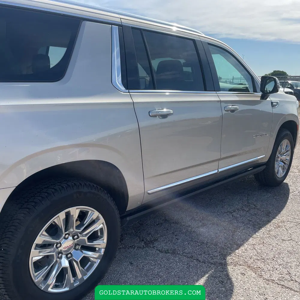 2023 GMC Yukon XL Denali