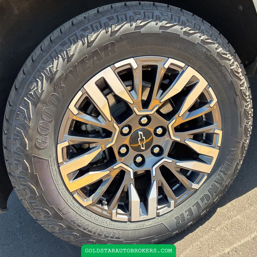 2025 Chevrolet Suburban Z71