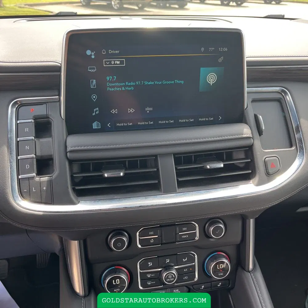 2024 Chevrolet Suburban LT