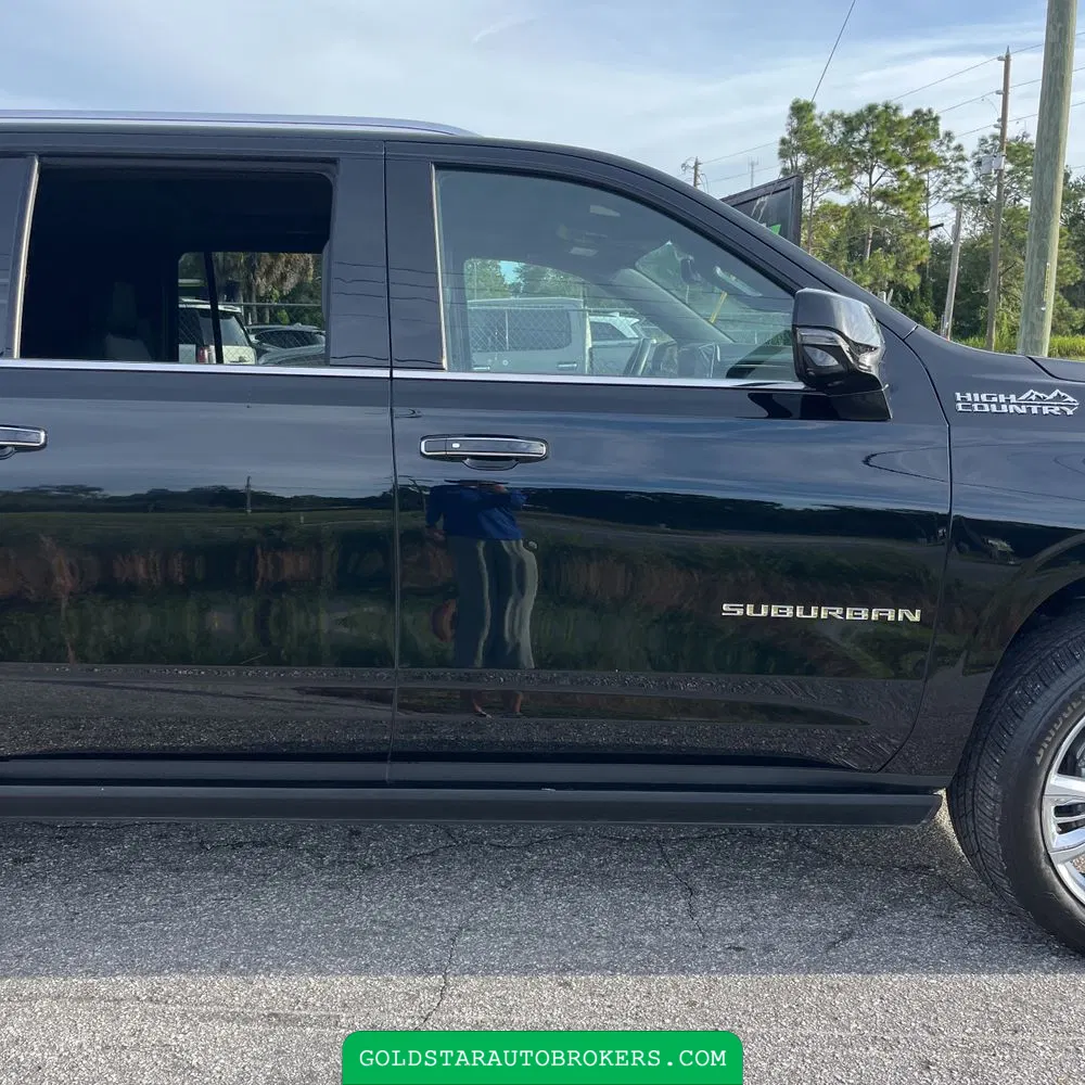2023 Chevrolet Suburban High Country