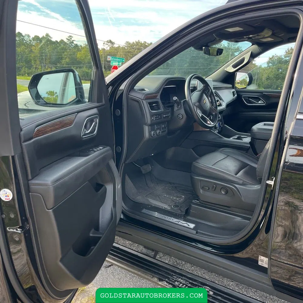 2023 Chevrolet Suburban High Country