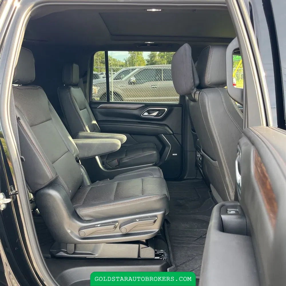 2023 Chevrolet Suburban High Country