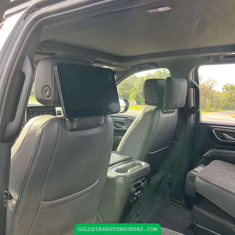 2023 Chevrolet Suburban High Country