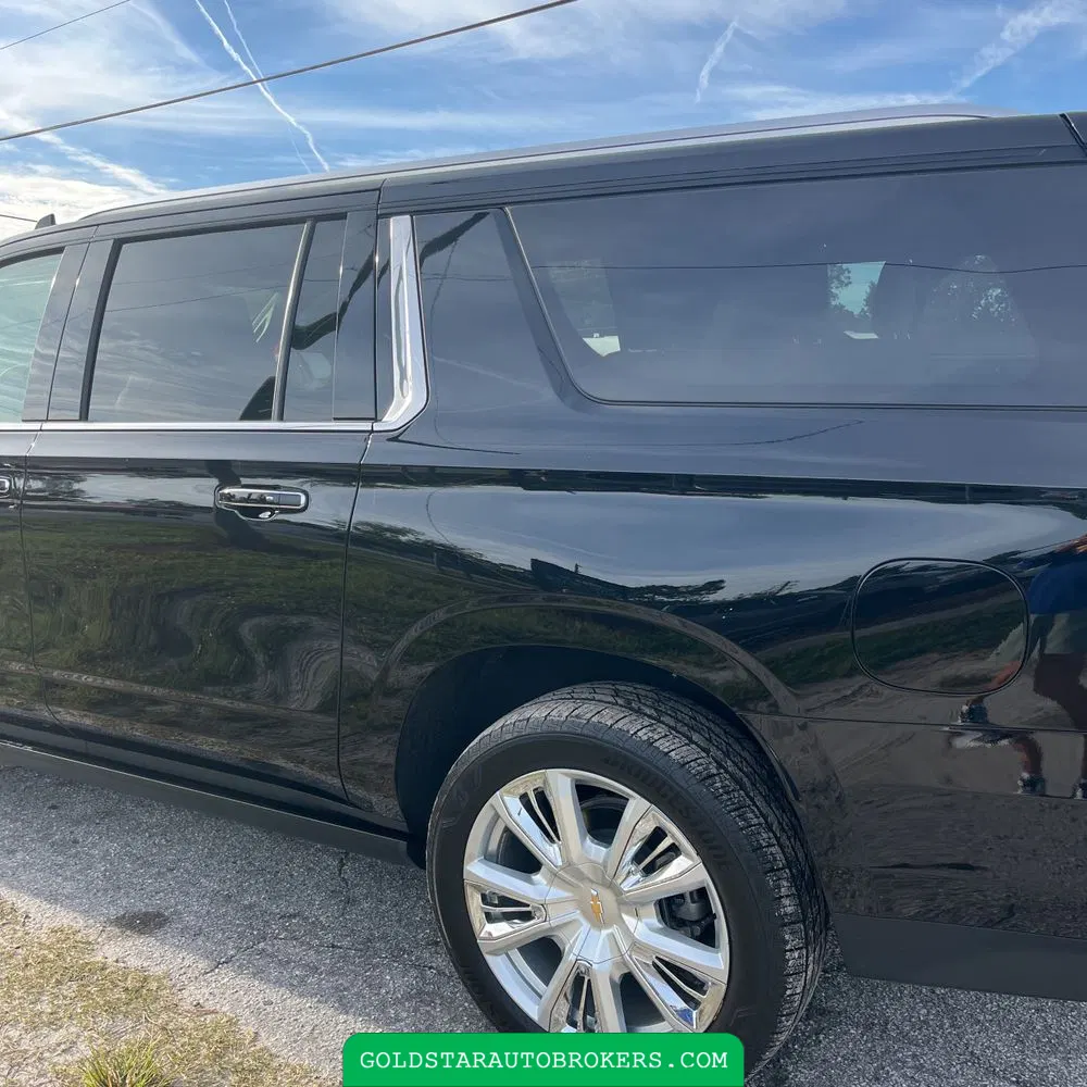 2023 Chevrolet Suburban High Country