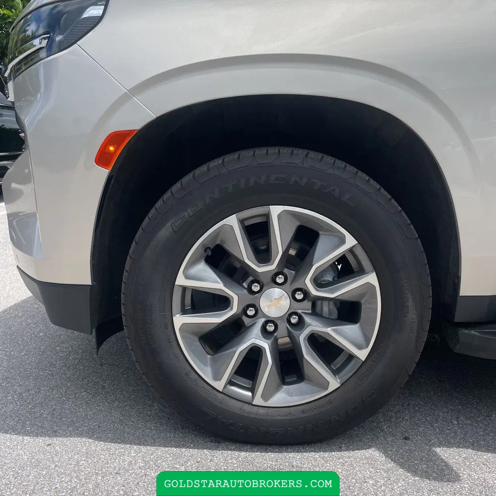 2024 Chevrolet Suburban LS