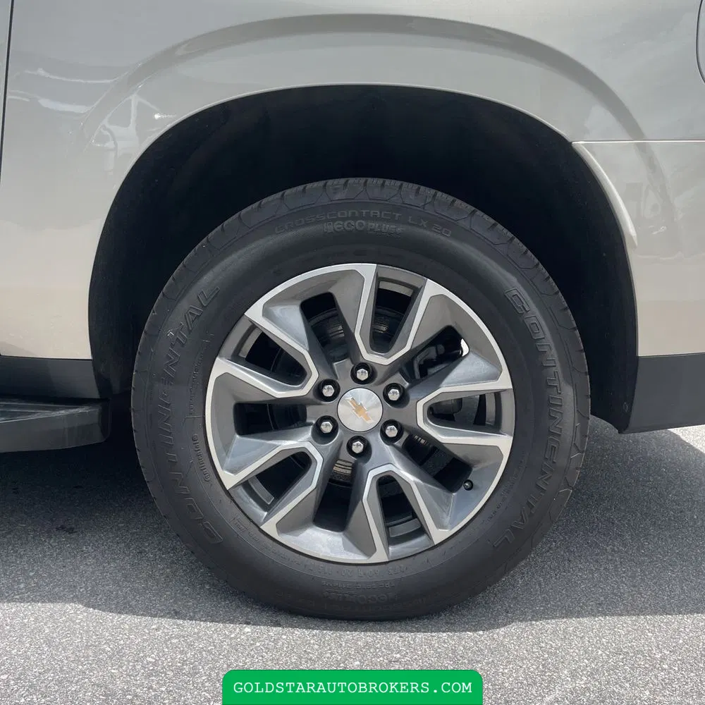 2024 Chevrolet Suburban LS