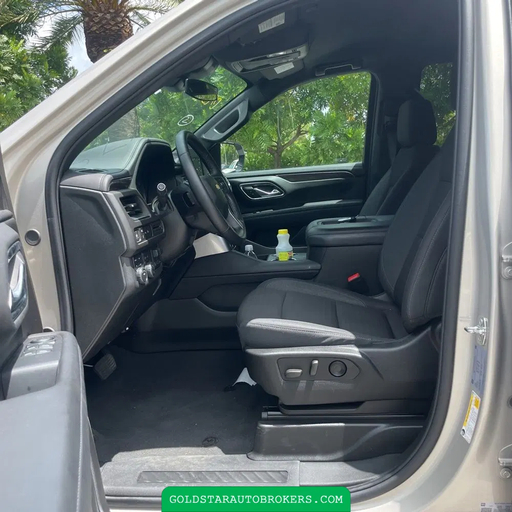 2024 Chevrolet Suburban LS