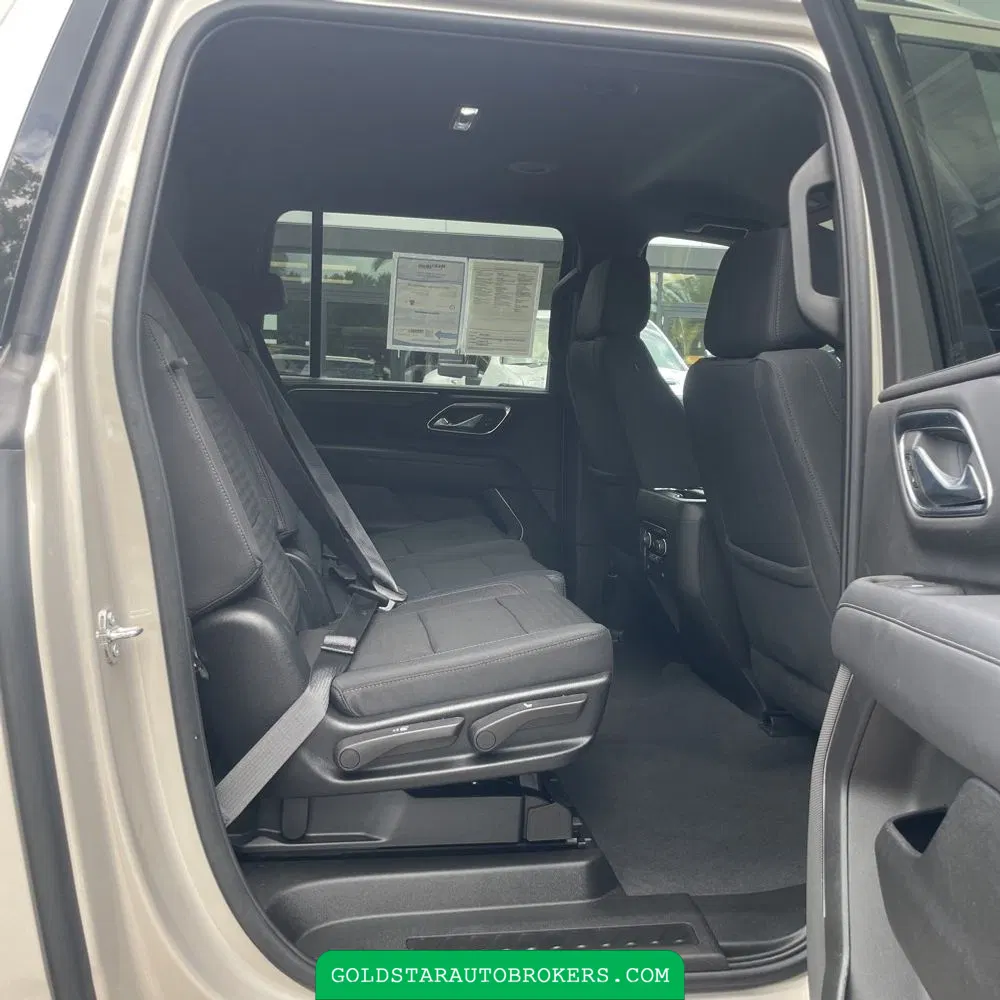2024 Chevrolet Suburban LS