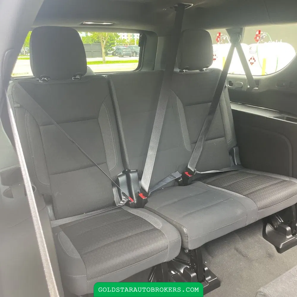 2024 Chevrolet Suburban LS