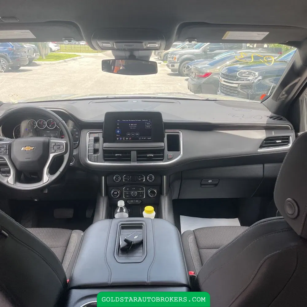 2024 Chevrolet Suburban LS