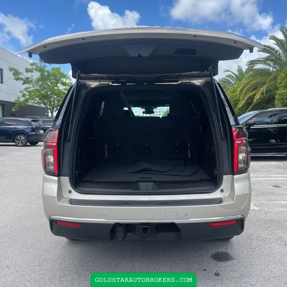 2024 Chevrolet Suburban LS