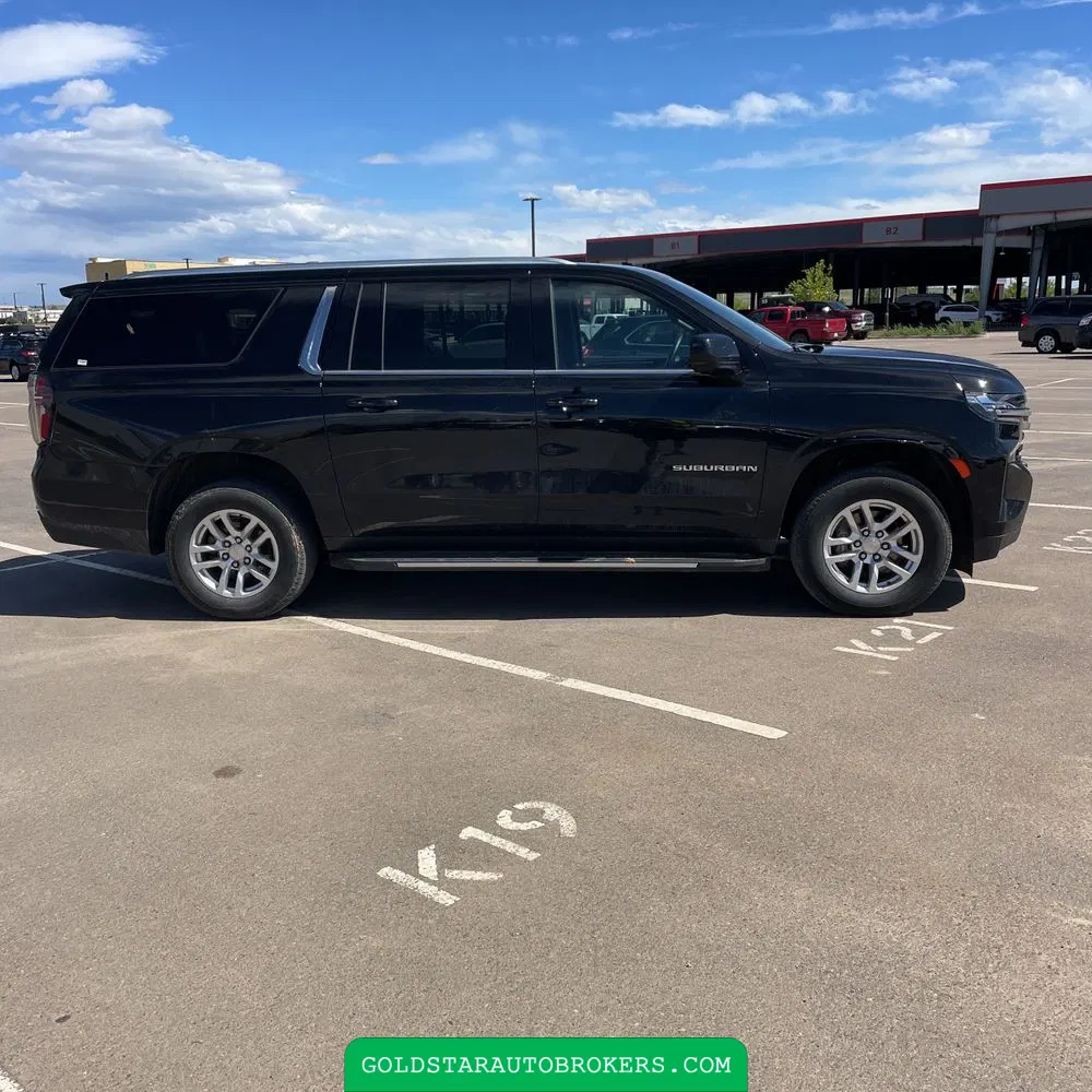 2024 Chevrolet Suburban LS