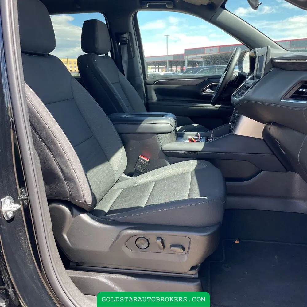 2024 Chevrolet Suburban LS