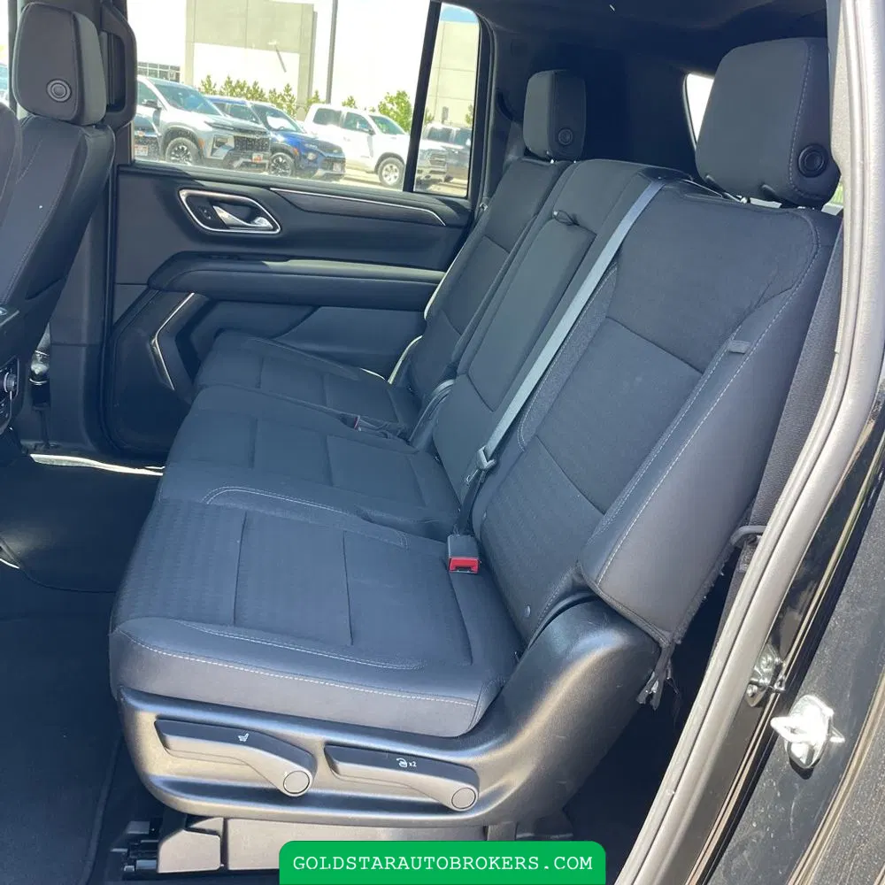 2024 Chevrolet Suburban LS