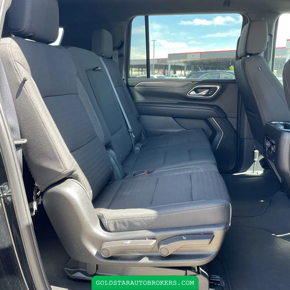 2024 Chevrolet Suburban LS