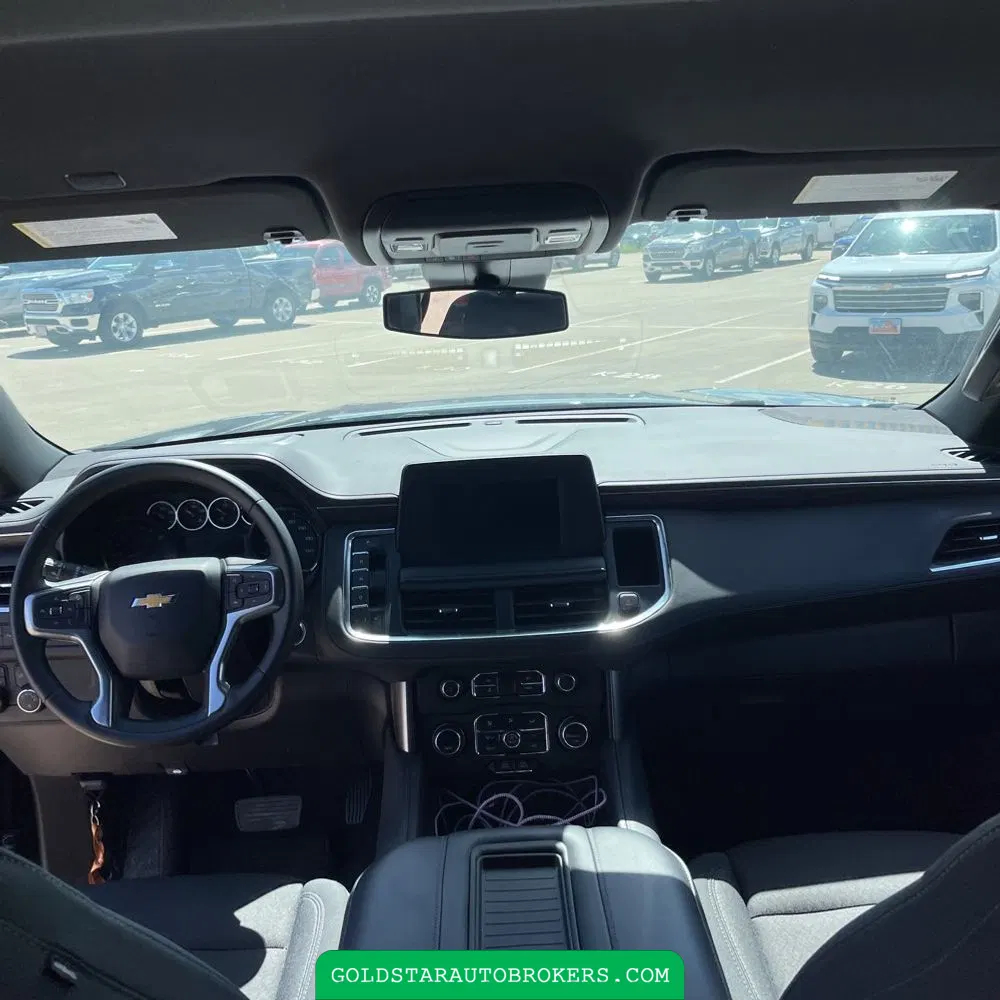 2024 Chevrolet Suburban LS