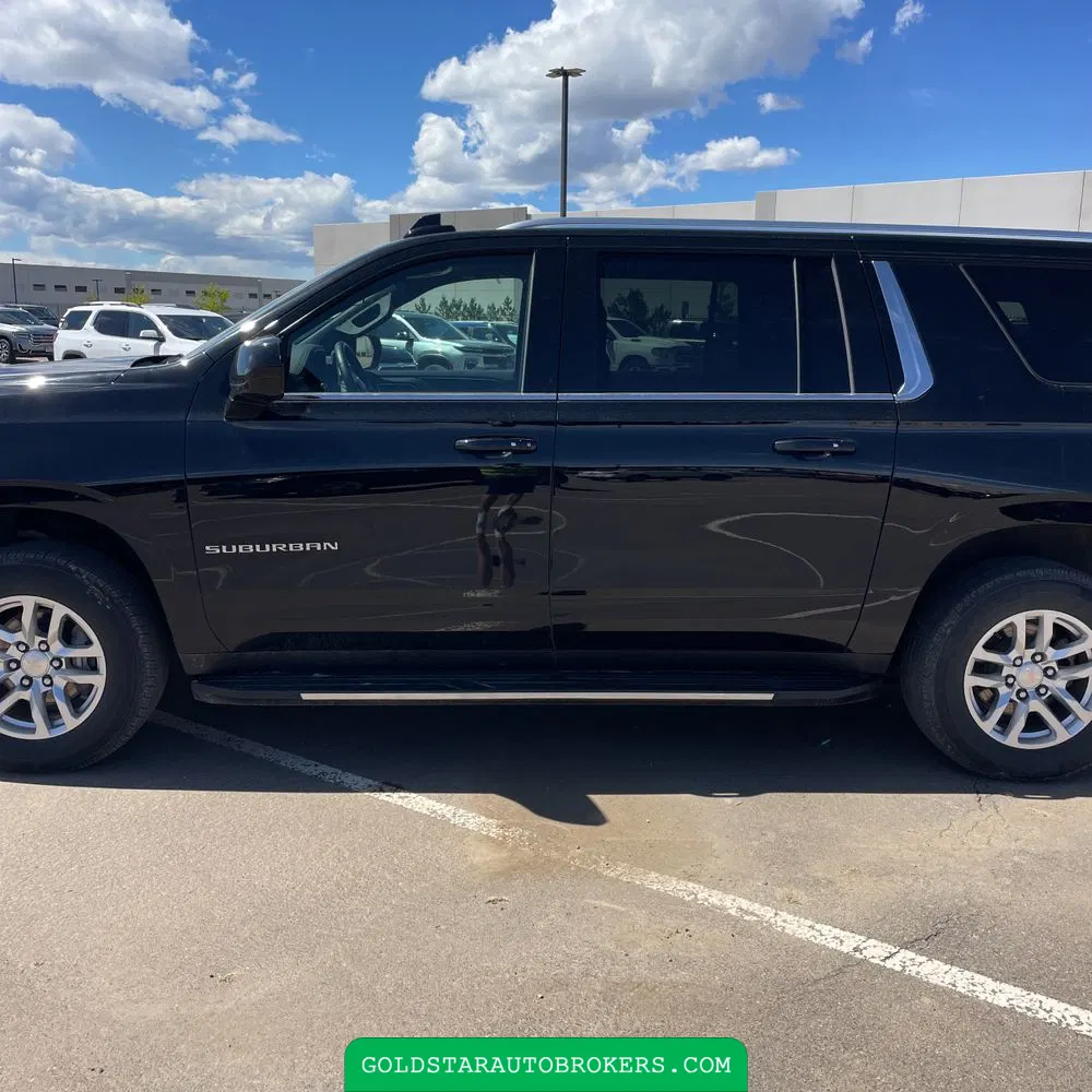 2024 Chevrolet Suburban LS