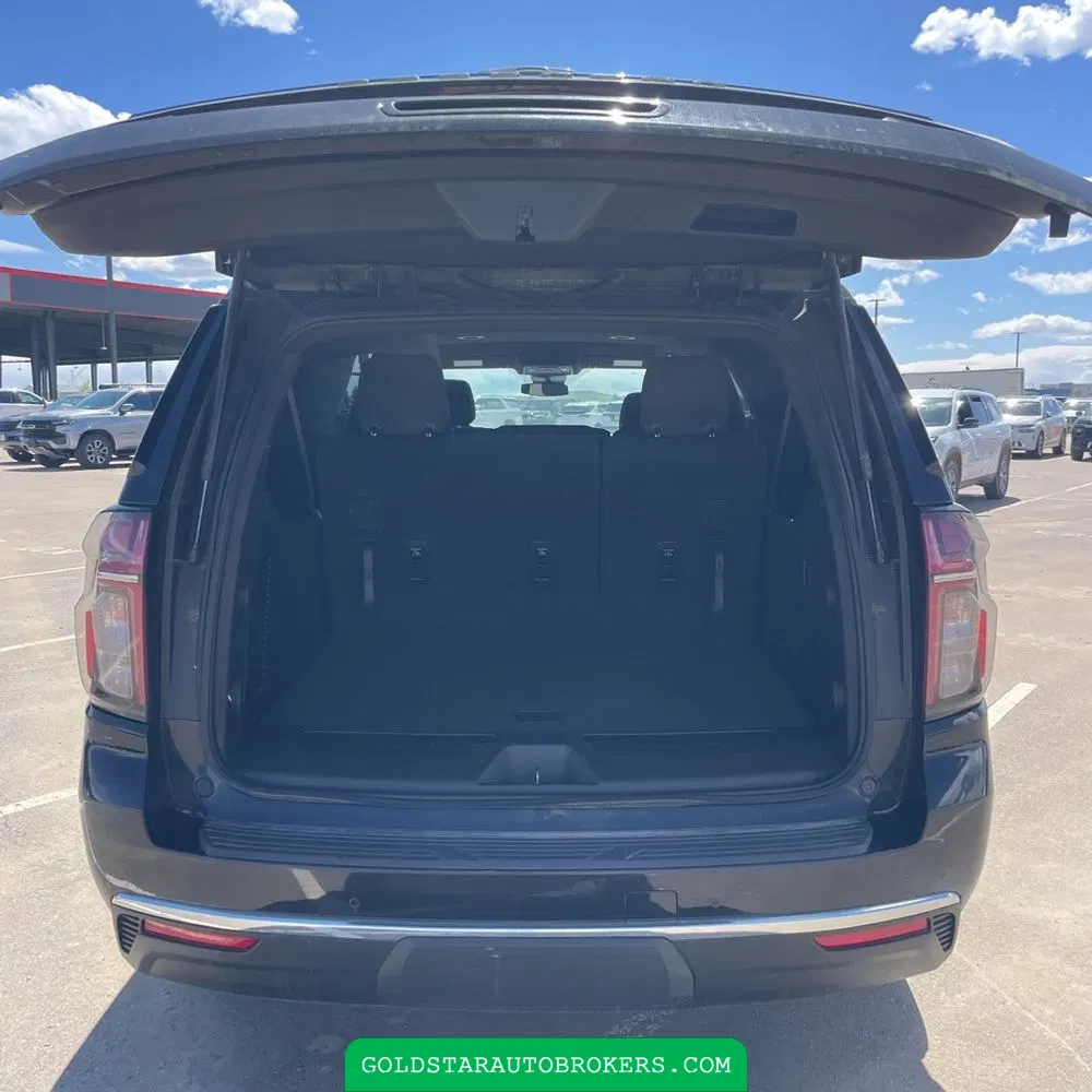 2024 Chevrolet Suburban LS