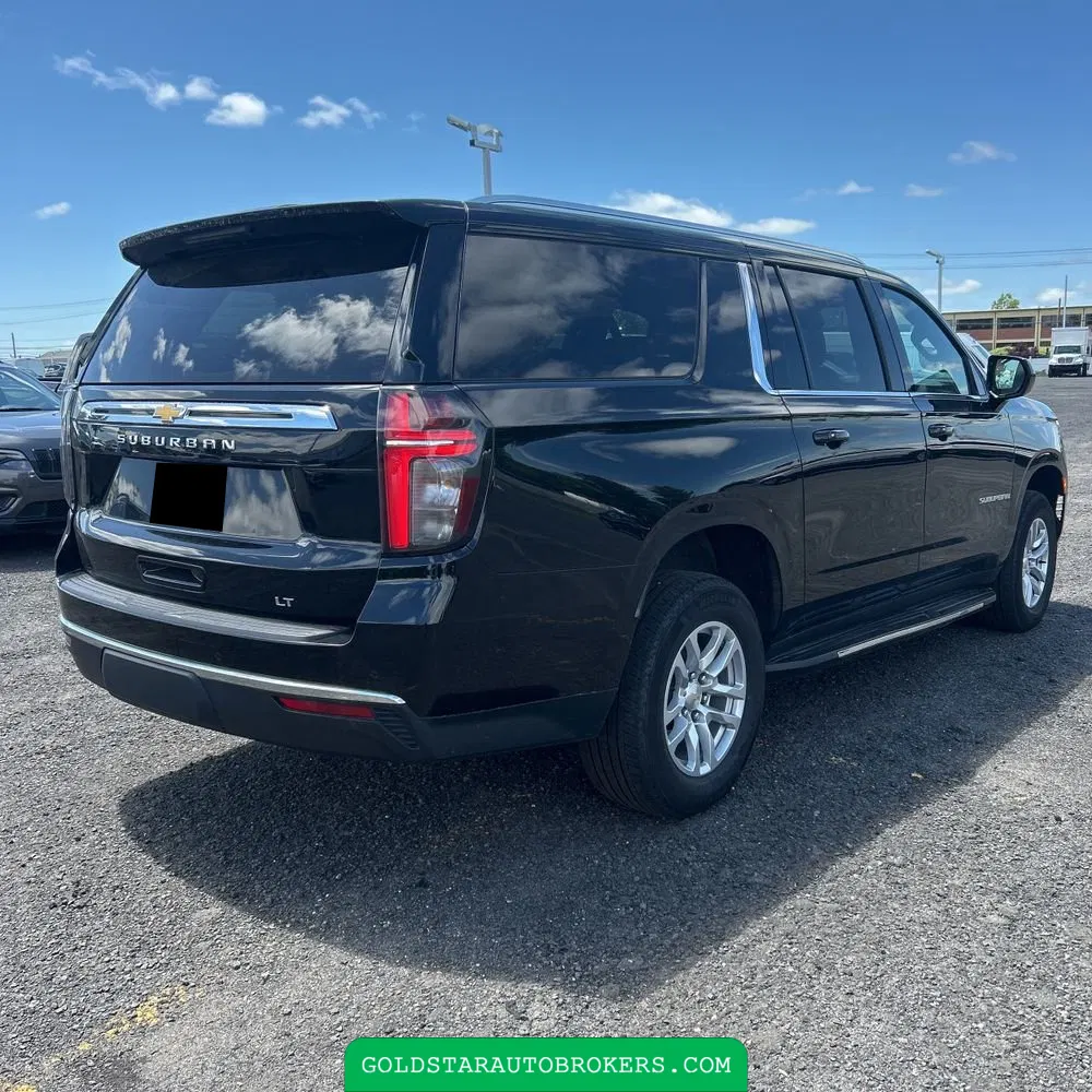 2024 Chevrolet Suburban LT