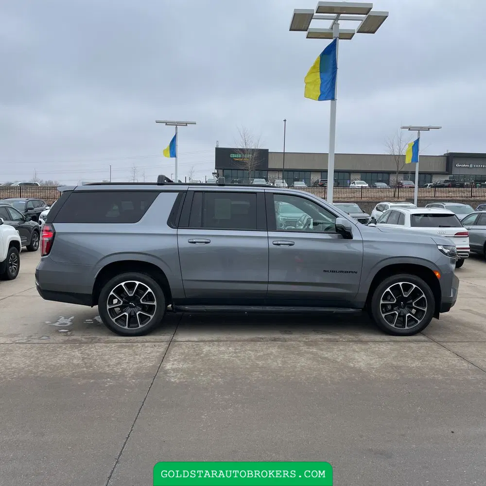 2022 Chevrolet Suburban RST