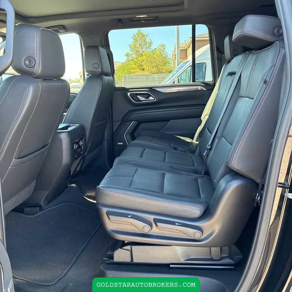 2024 Chevrolet Suburban RST