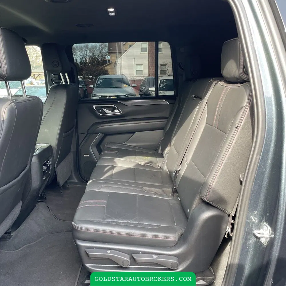 2021 Chevrolet Suburban RST
