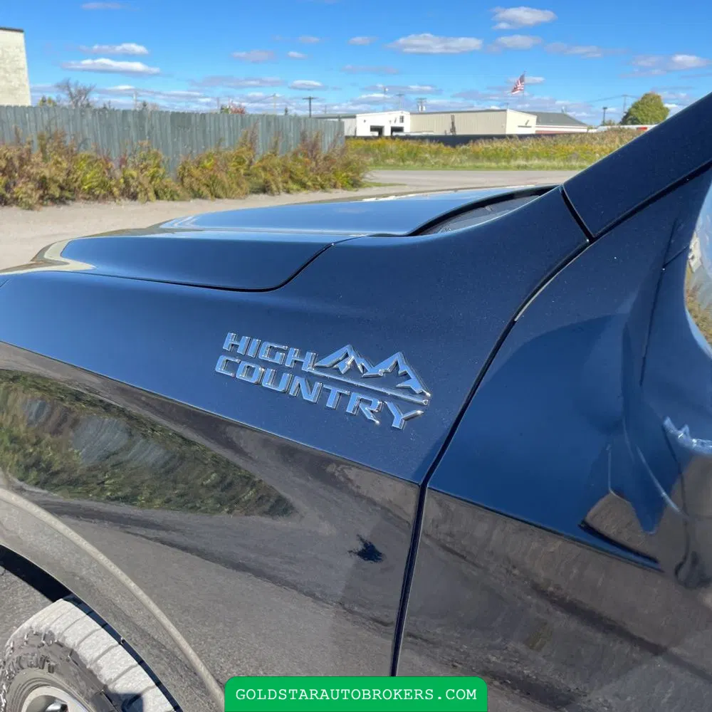 2022 Chevrolet Suburban 1500 High Country