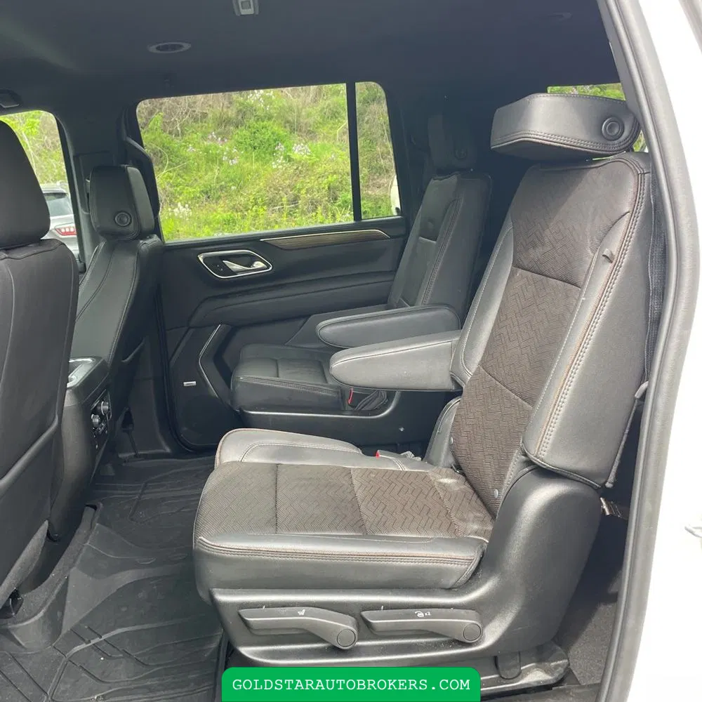 2023 Chevrolet Suburban High Country