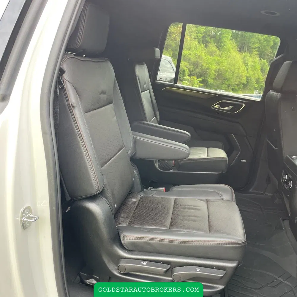 2023 Chevrolet Suburban High Country