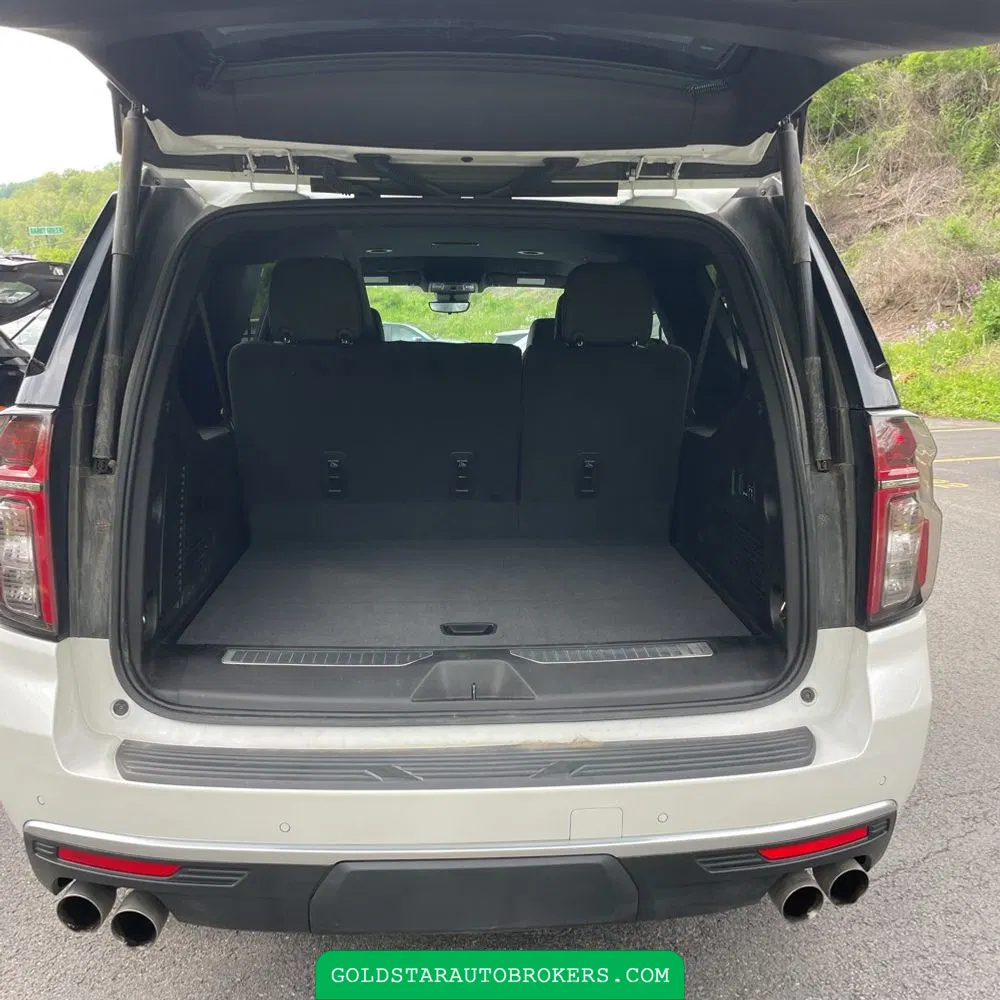 2023 Chevrolet Suburban High Country