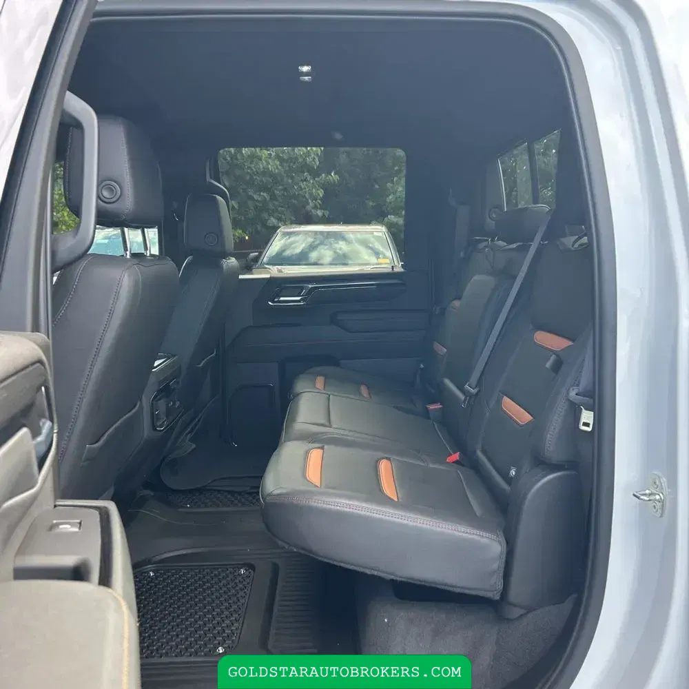 2024 GMC Sierra 2500 AT4