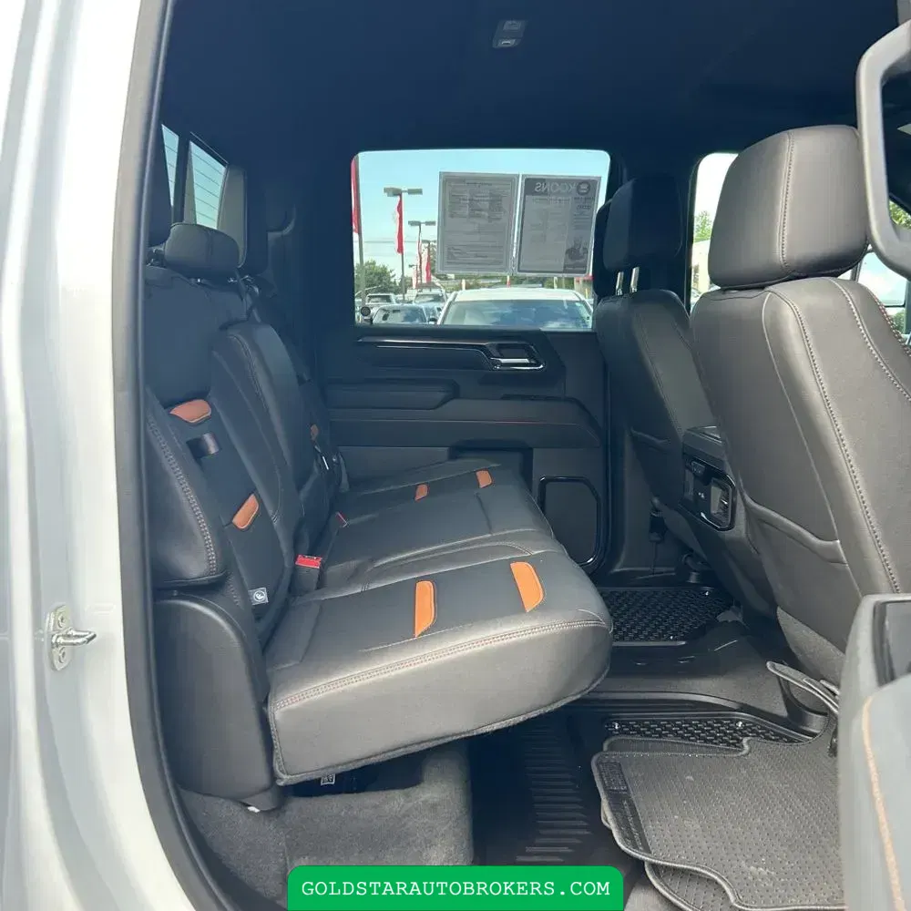2024 GMC Sierra 2500 AT4