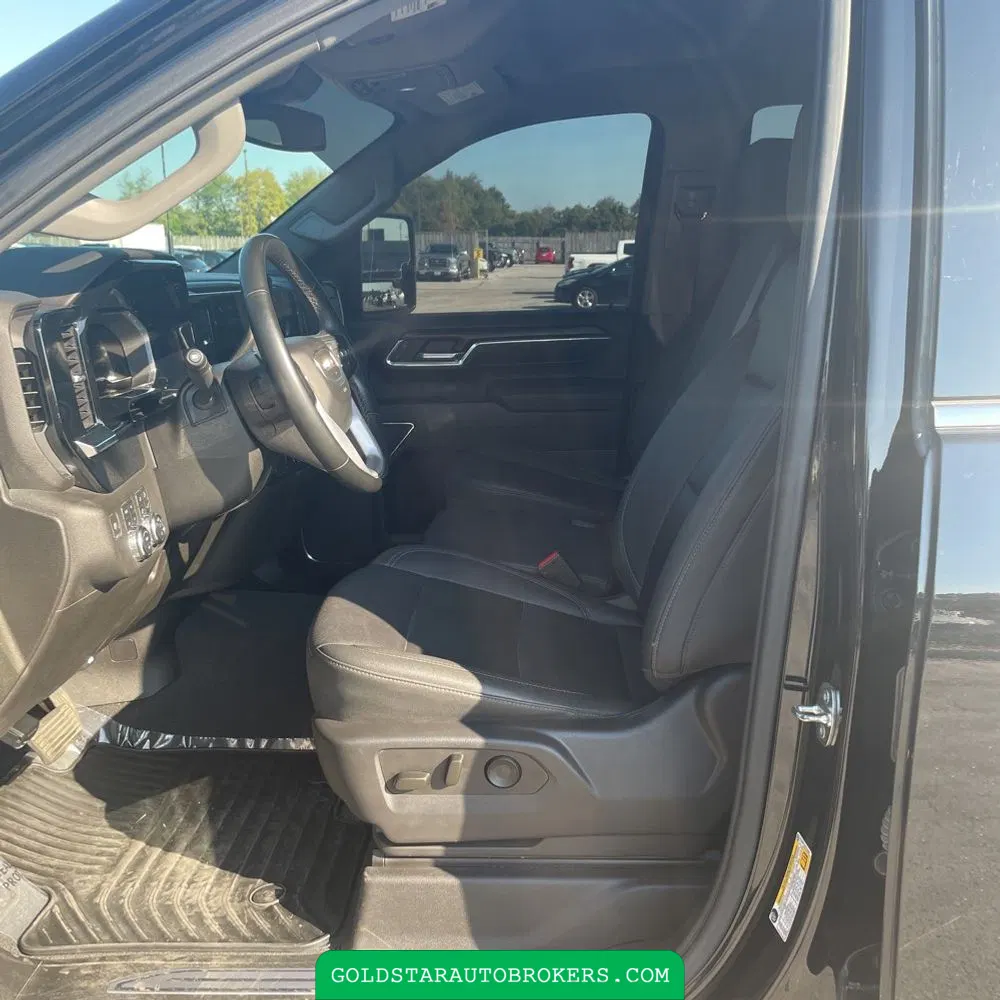 2024 GMC Sierra 2500 SLT