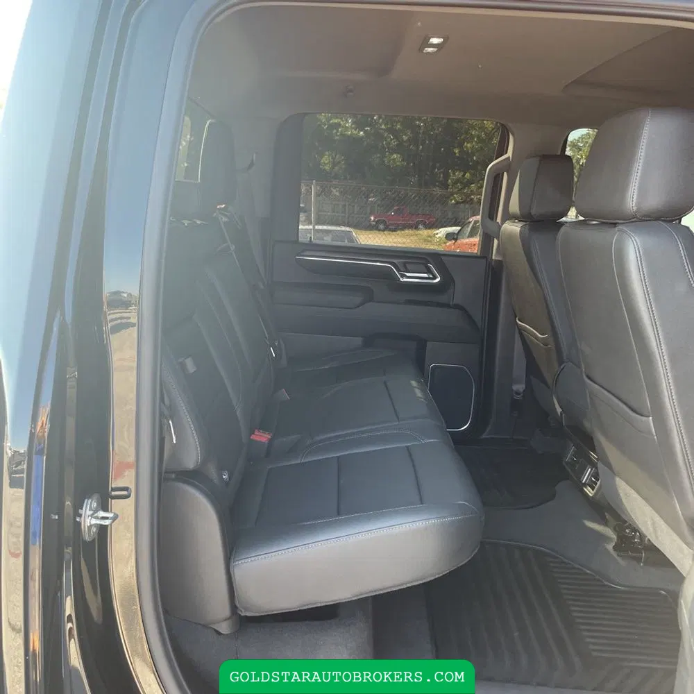 2024 GMC Sierra 2500 SLT