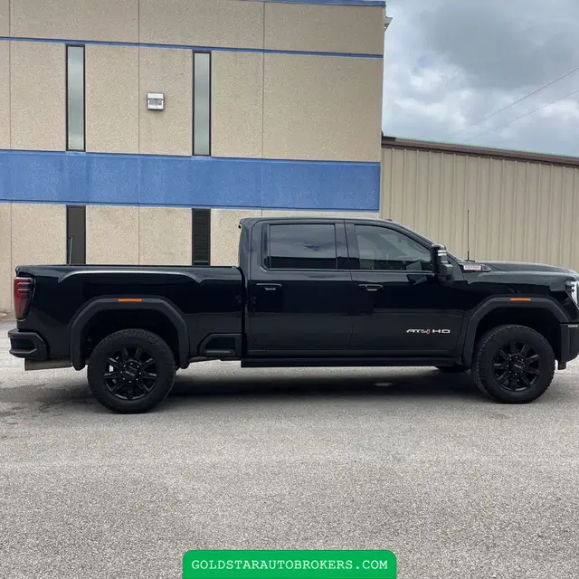 2024 GMC Sierra 2500HD AT4