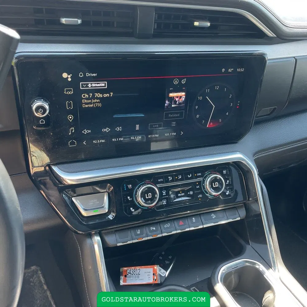 2024 GMC Sierra 2500HD Denali