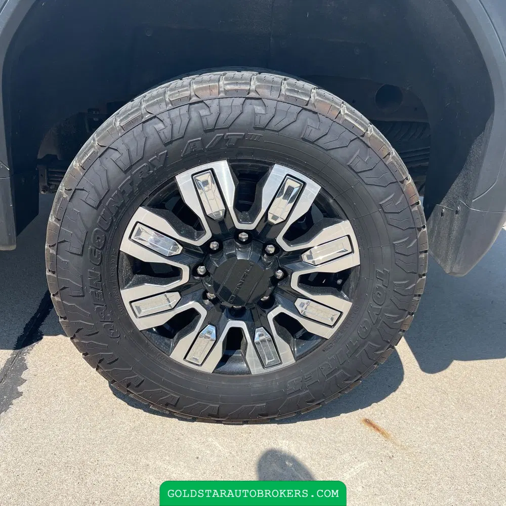 2024 GMC Sierra 2500HD Denali