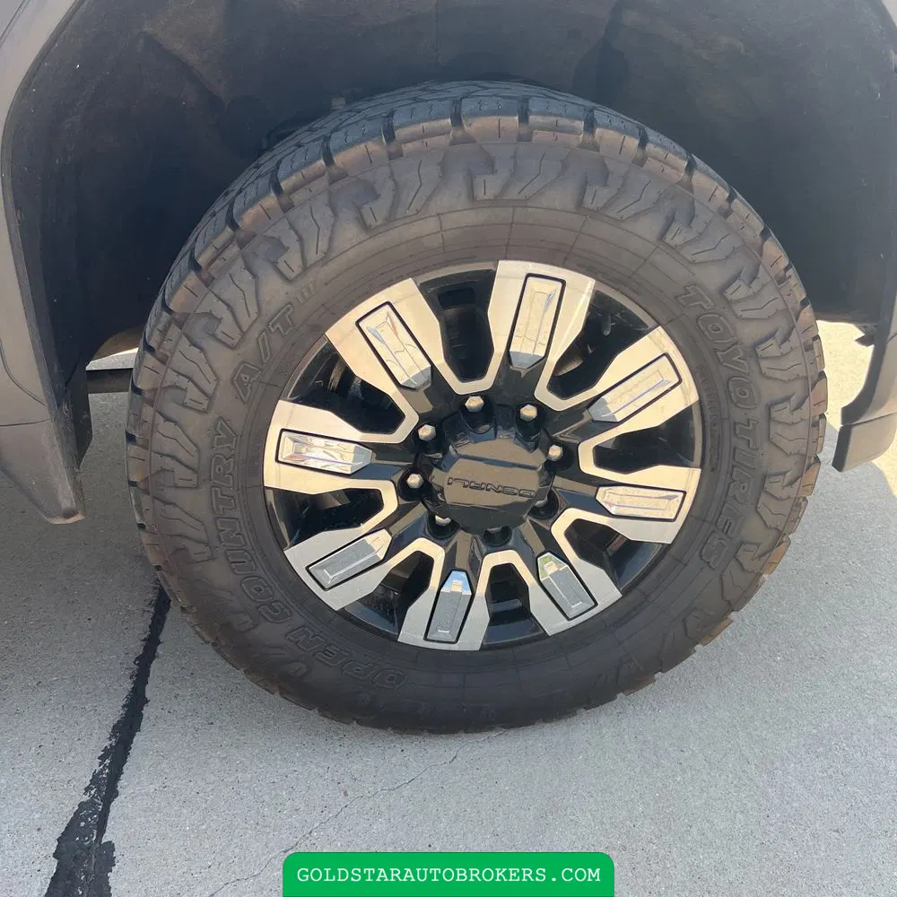 2024 GMC Sierra 2500HD Denali