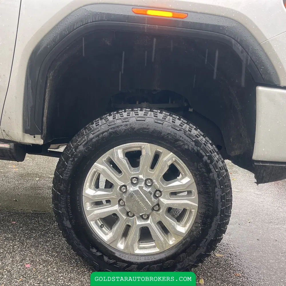 2023 GMC Sierra 2500HD Denali