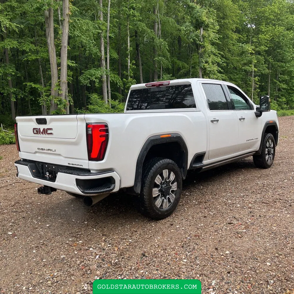 2024 GMC Sierra 2500HD Denali