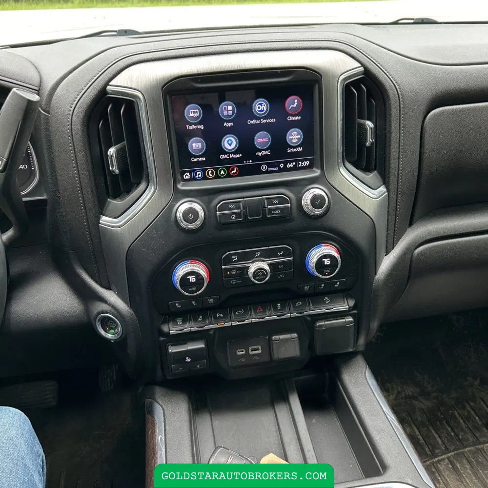 2023 GMC Sierra 2500HD Denali